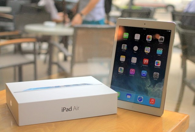 Đánh giá iPad Air tại Việt Nam - Thiết kế mỏng nhẹ nhưng màn hình chưa tốt
