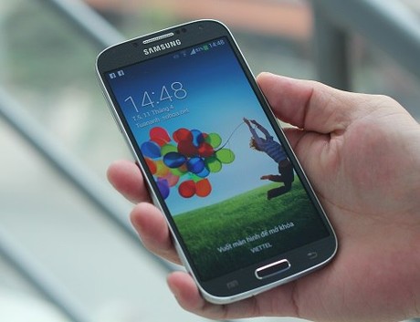 Đánh giá Samsung Galaxy S4 1