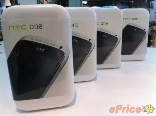 'Đập hộp' HTC One S hàng độc màu trắng 2