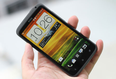 8 smartphone tiêu biểu cho xu hướng màn hình lớn HTC One X