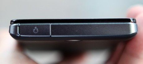Sony Xperia V - smartphone chống nước 6