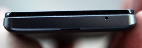 Sony Xperia V - smartphone chống nước 7