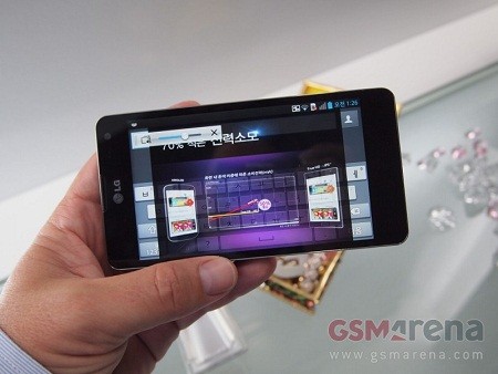 Phu kien iPhone - LG Optimus G chính hãng bán từ tháng 3, giá 12,5 triệu đồng