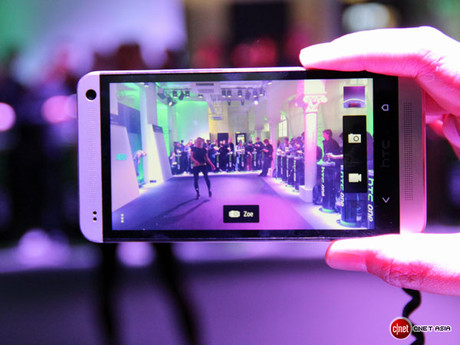 Phu kien iPhone - HTC One với công nghệ Ultrapixel so kè chụp ảnh với iPhone 5